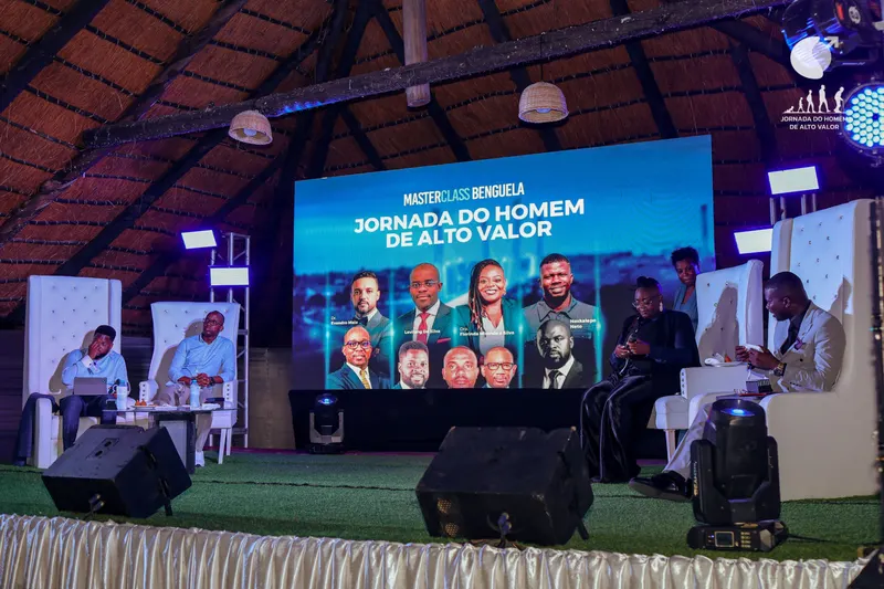 No palco da edição de Março